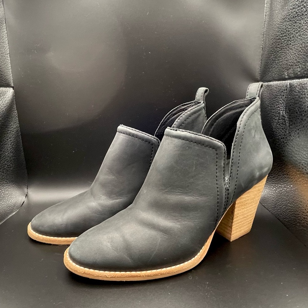 “Rosalee” Suede Boots by Jeffery Campbell - Picture 4 of 6